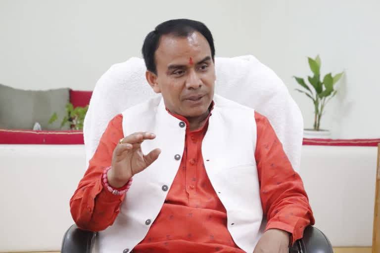 Dr. Dhan Singh Rawat