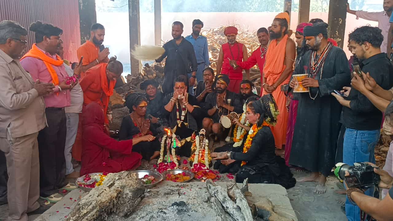Kinnar Naga Sanyas