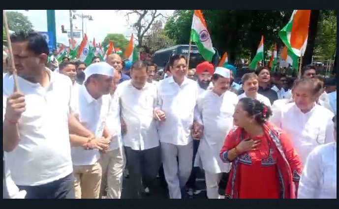Congress's tricolor rally